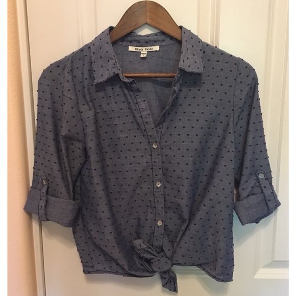 Black Rainn Tops - Black Rainn button-up crop top from Francesca’s